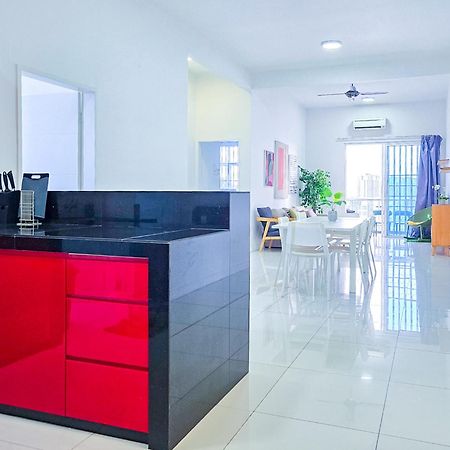 No.5 The Mint @ Puchong Center Near Ioi Mall מראה חיצוני תמונה