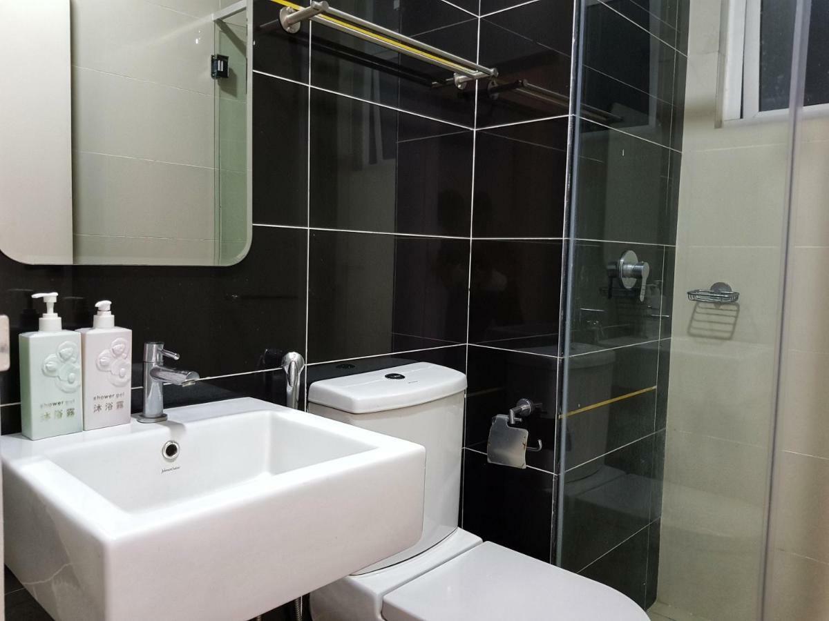 No.5 The Mint @ Puchong Center Near Ioi Mall מראה חיצוני תמונה